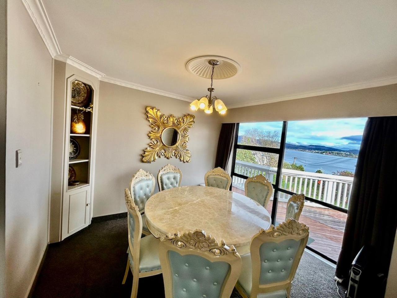 Premium Lake View Home Роторуа Экстерьер фото