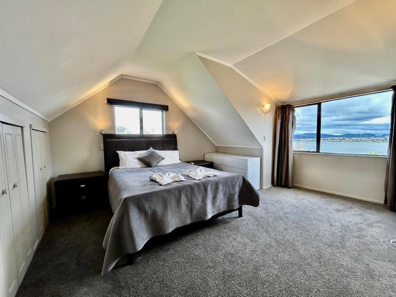 Premium Lake View Home Роторуа Экстерьер фото